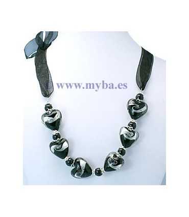 COLLAR ORGANZA CORAZONES Y PERLAS NEGRO