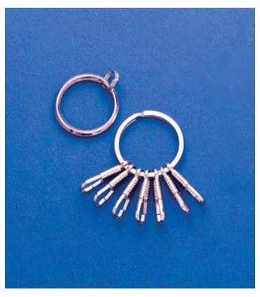 LLAVERO PLATEADO DOS UNIDADES 28 Y 30 MM