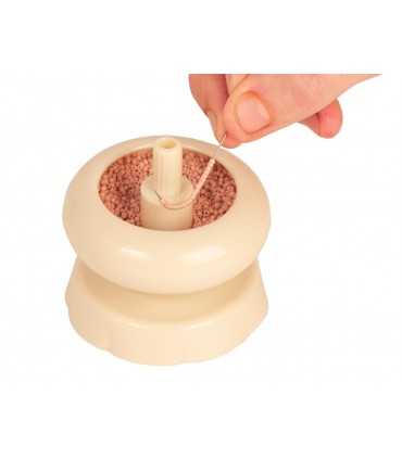 MOLINILLO DE PLASTICO PARA ENFILAR ABALORIOS 7X6CM